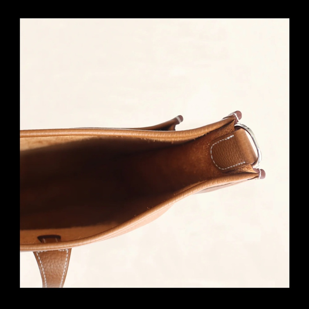 Hermes Evelyne III Genuine Leather Tan Shoulder Bag…
This is NOT TPM Model - Picture 3 of 6